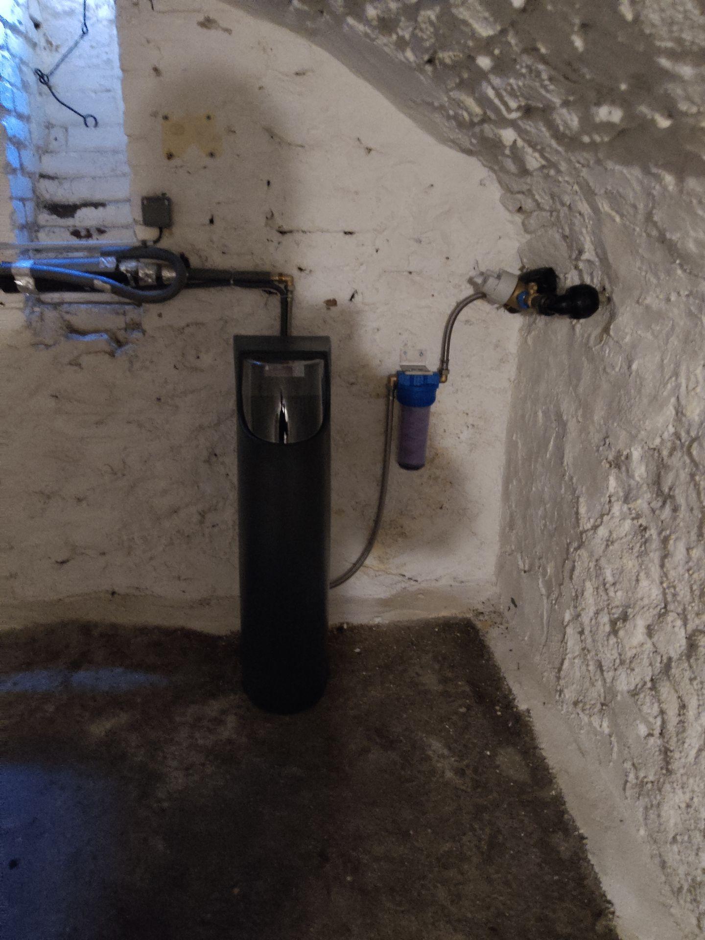 Installation adoucisseur 100 BL + cave